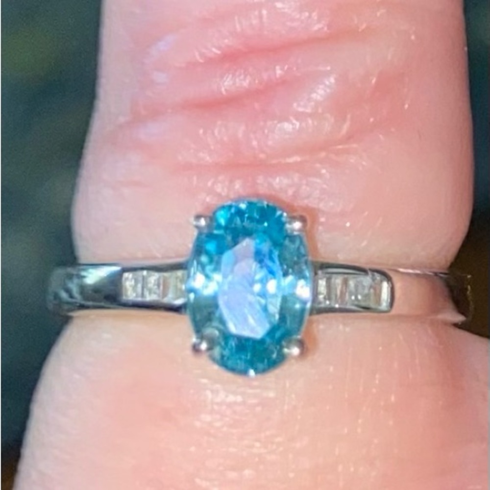 NWT Cambodian Blue Zircon & Diamond Ring in Platinum over .925 Sterling Silver! - Picture 6 of 9